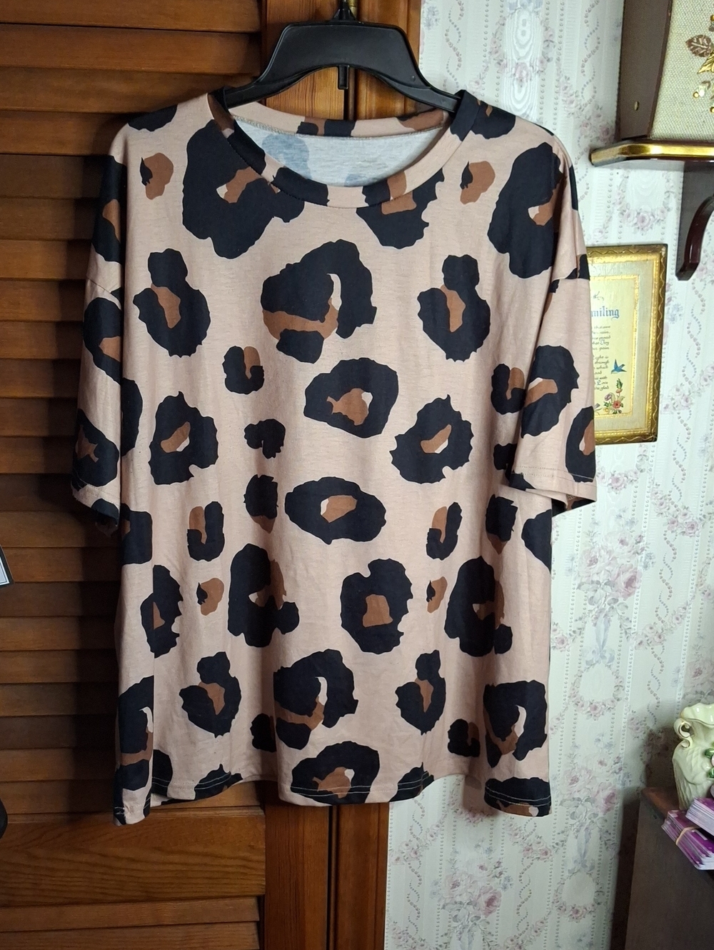 Leopard Print Short Sleeve Tee - Beige & Black 2XL Preloved